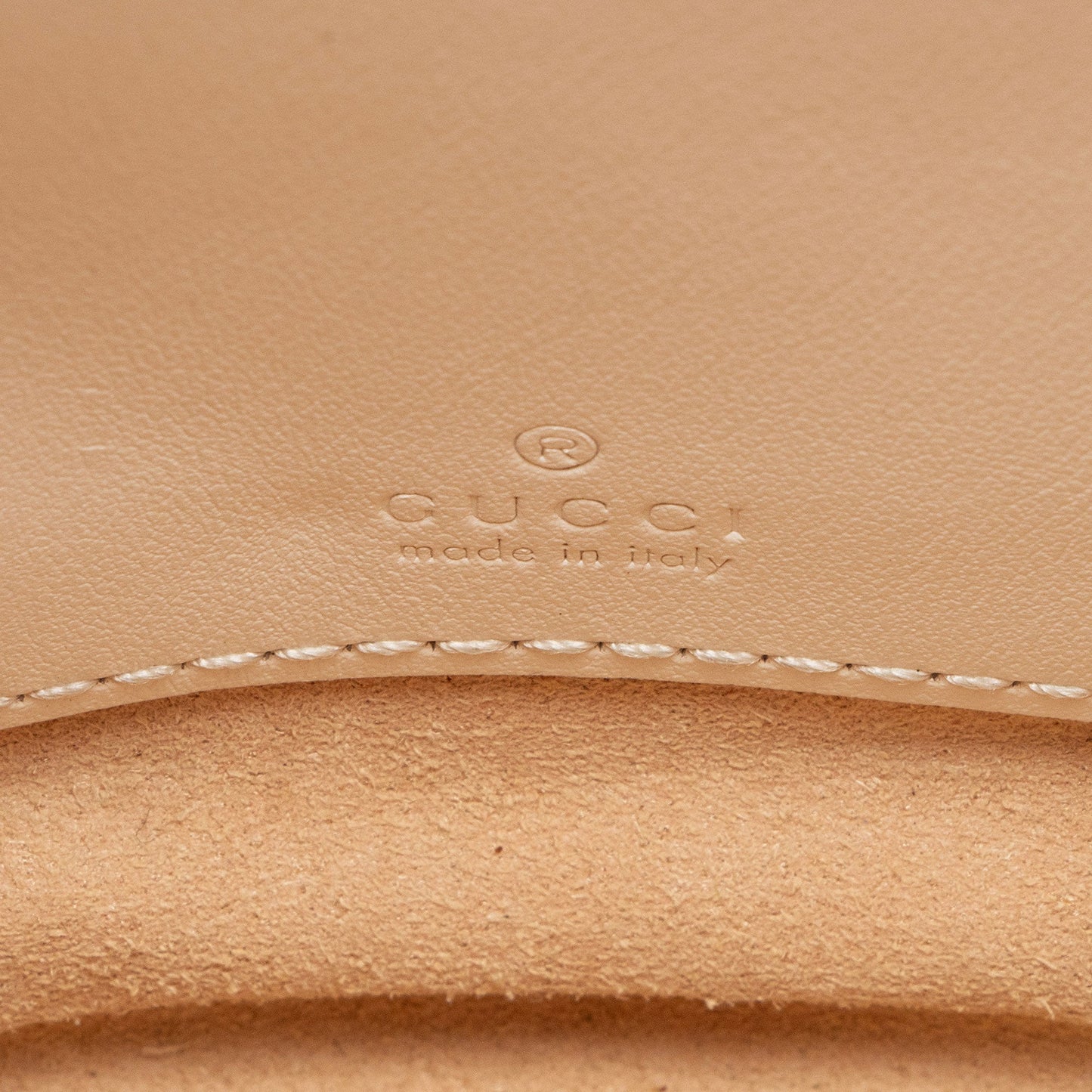 Gucci Matelasse Leather GG Marmont Small Bucket Bag
