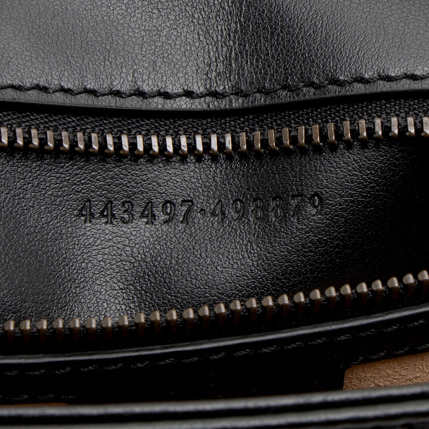 Gucci Matelasse Leather GG Marmont Medium Flap Bag