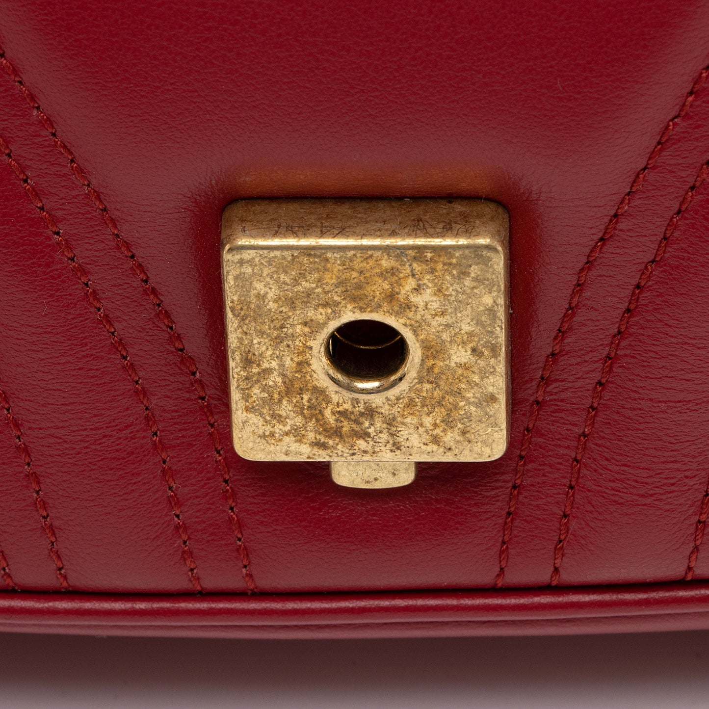 Gucci Matelasse Leather GG Marmont Small Bag (SHF-3fREDC)