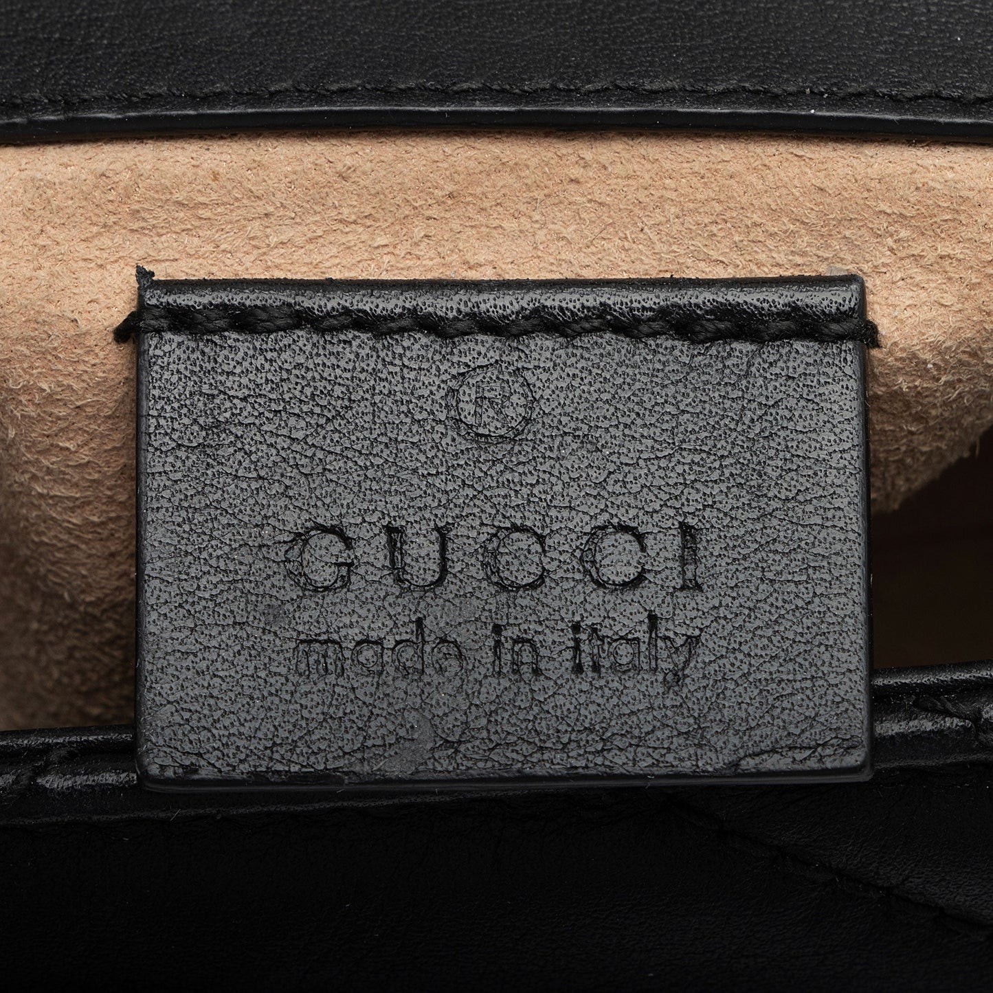 Gucci Matelasse Leather GG Marmont Super Mini Bag (SHF-PG5W8B)