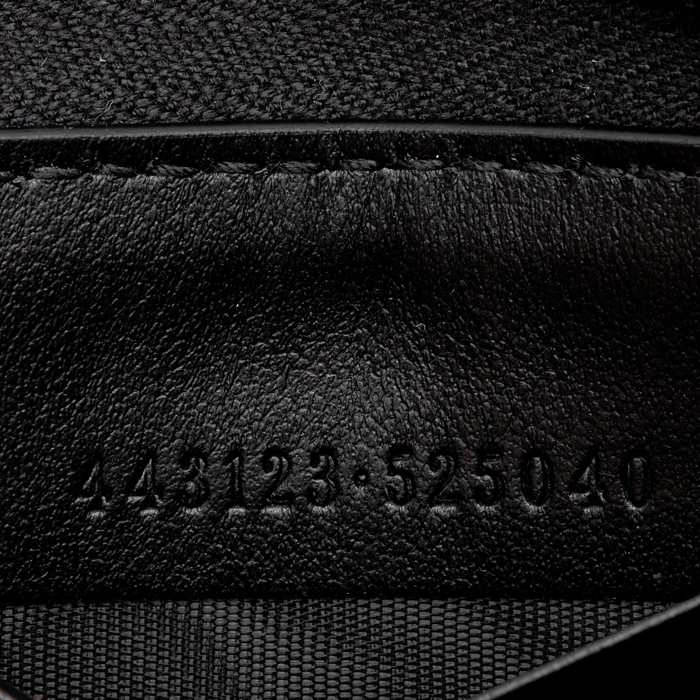 Gucci Matelasse Leather GG Marmont Zip Wallet (SHF-svROoG)