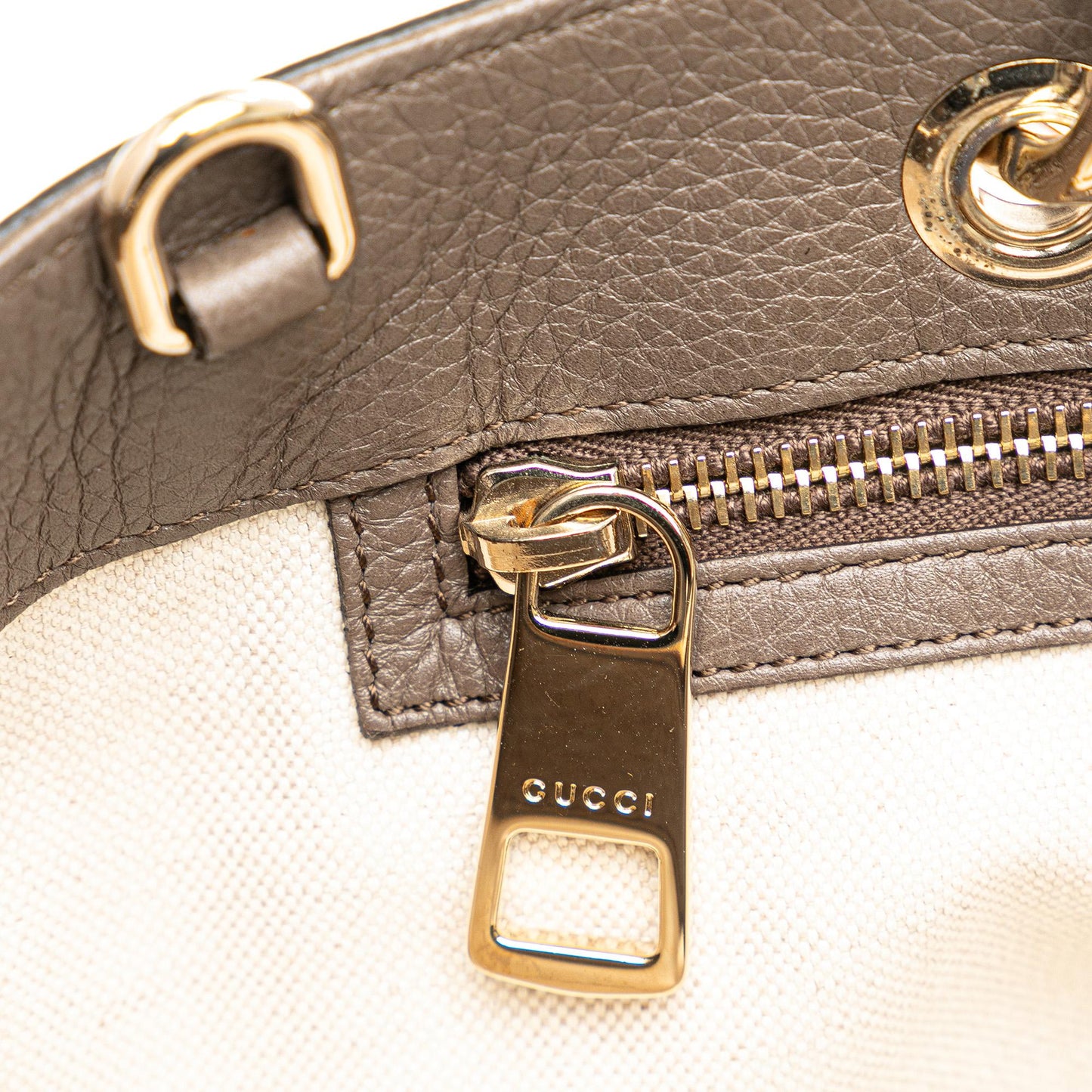 Gucci Medium Calfskin Bamboo Shopper Satchel (SHG-N0vdQS)