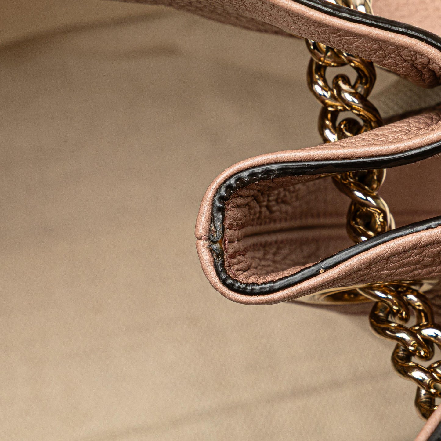 Gucci Medium Leather Soho Chain Tote