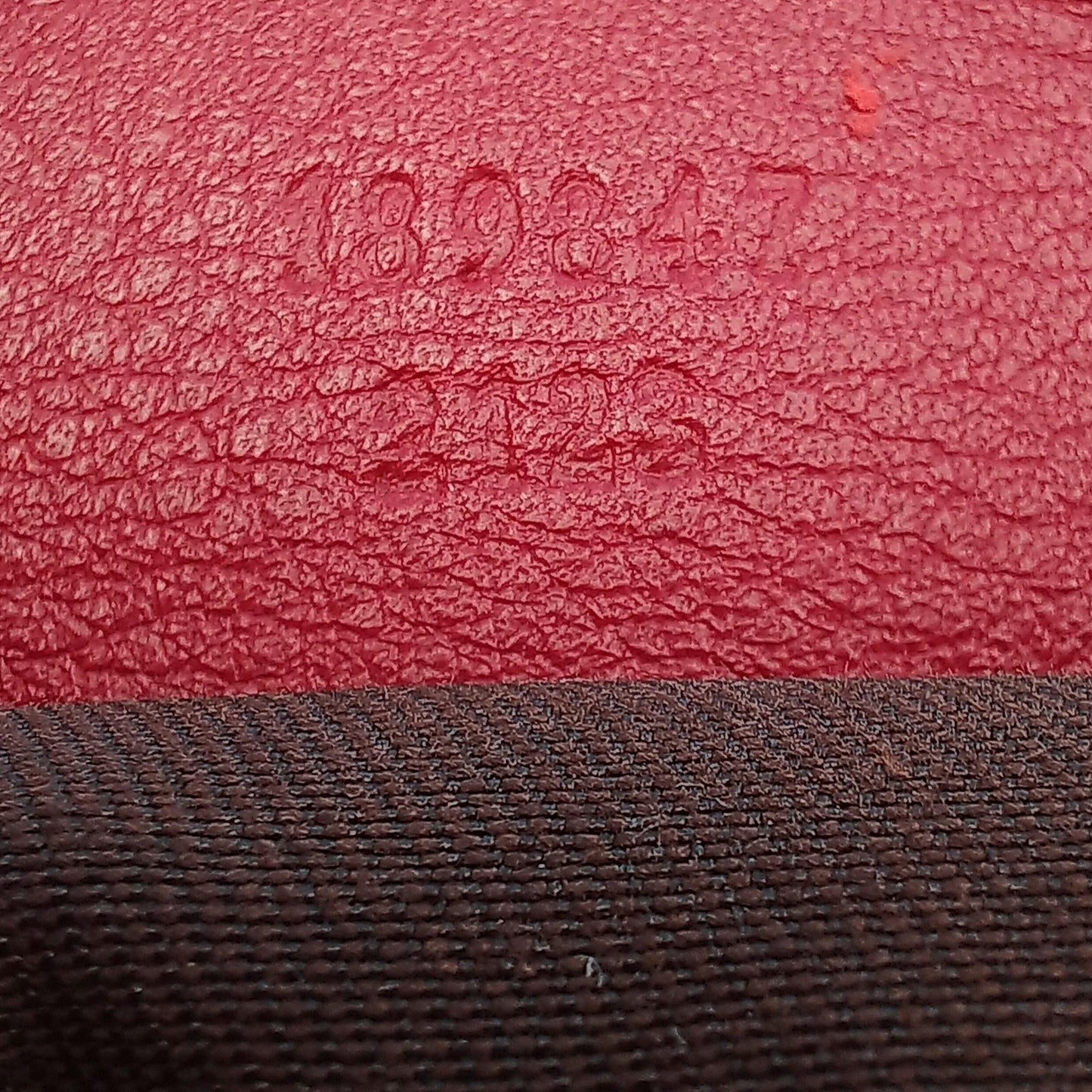 Gucci Medium Sabrina Handbag (SHG-EUoQpG)