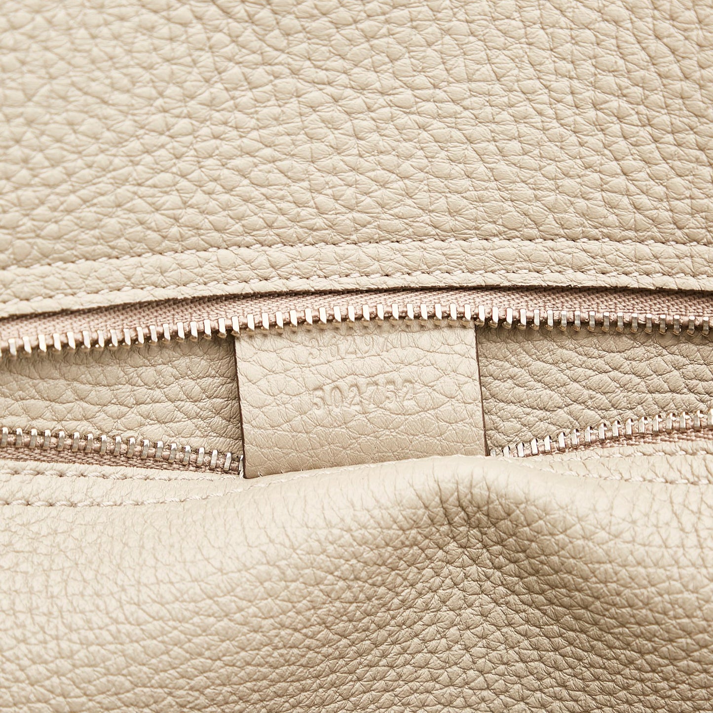 Gucci Medium Soft Jackie (SHG-QxnXkM)