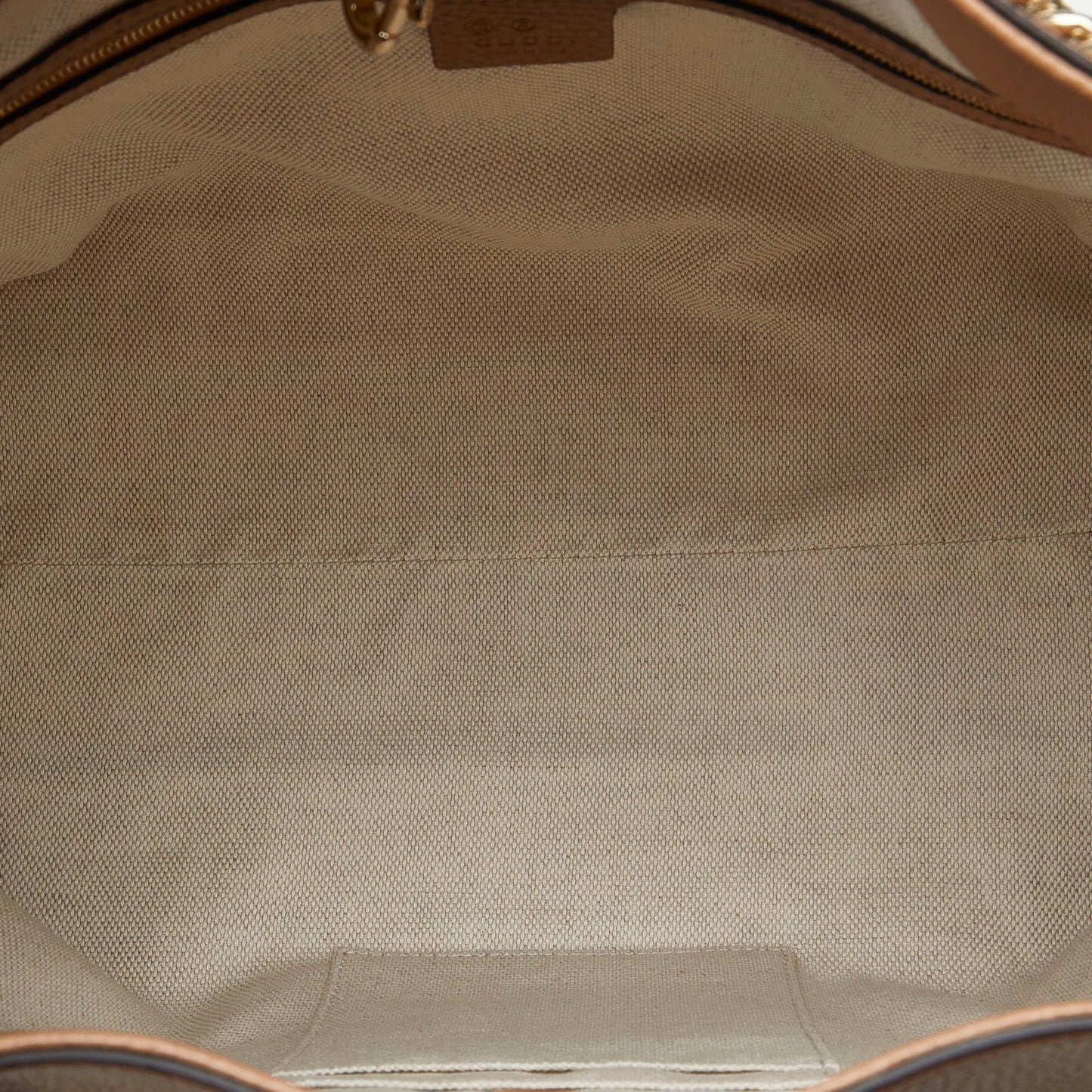 Gucci Medium Soho Chain Tote (SHG-z86Ecn)