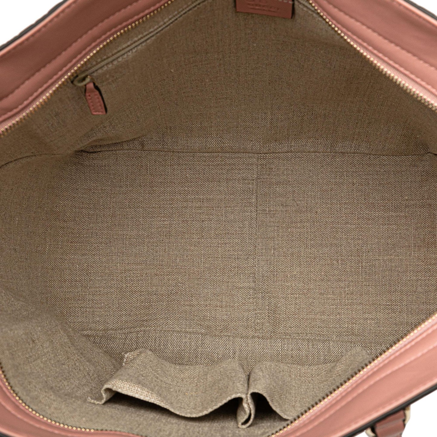 Gucci Microguccissima Bree Tote (SHG-ENrn3U)