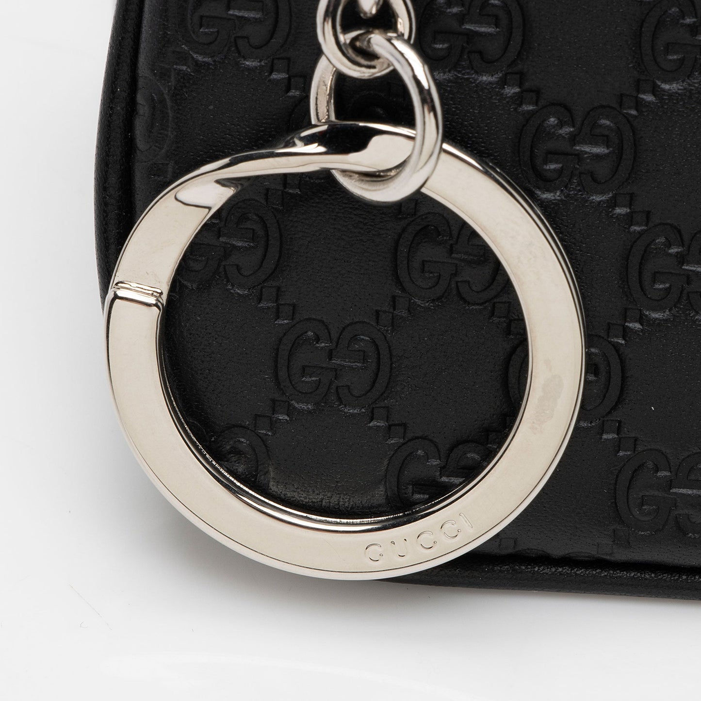 Gucci Microguccissima Leather Key Pouch (SHF-Mp39wT)