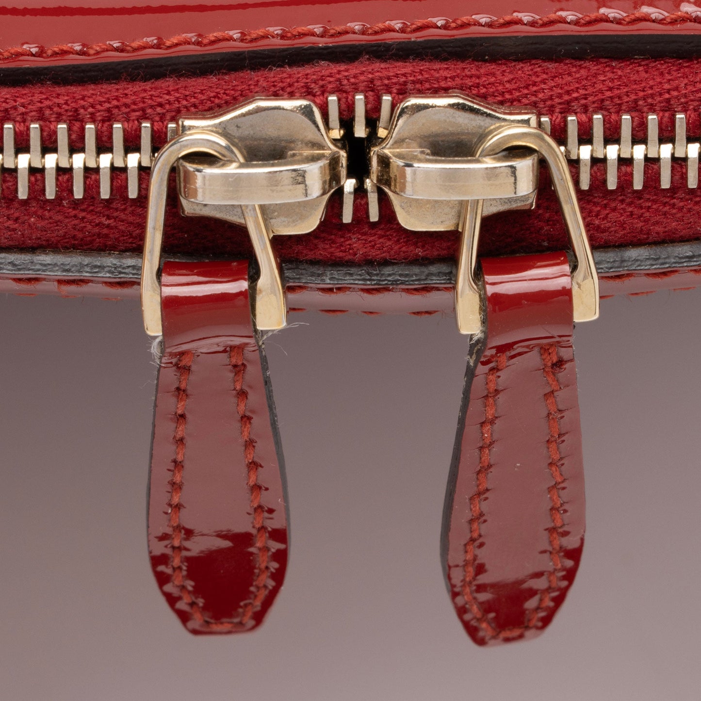 Gucci Microguccissima Patent Leather Nice Satchel (SHF-swAQdK)