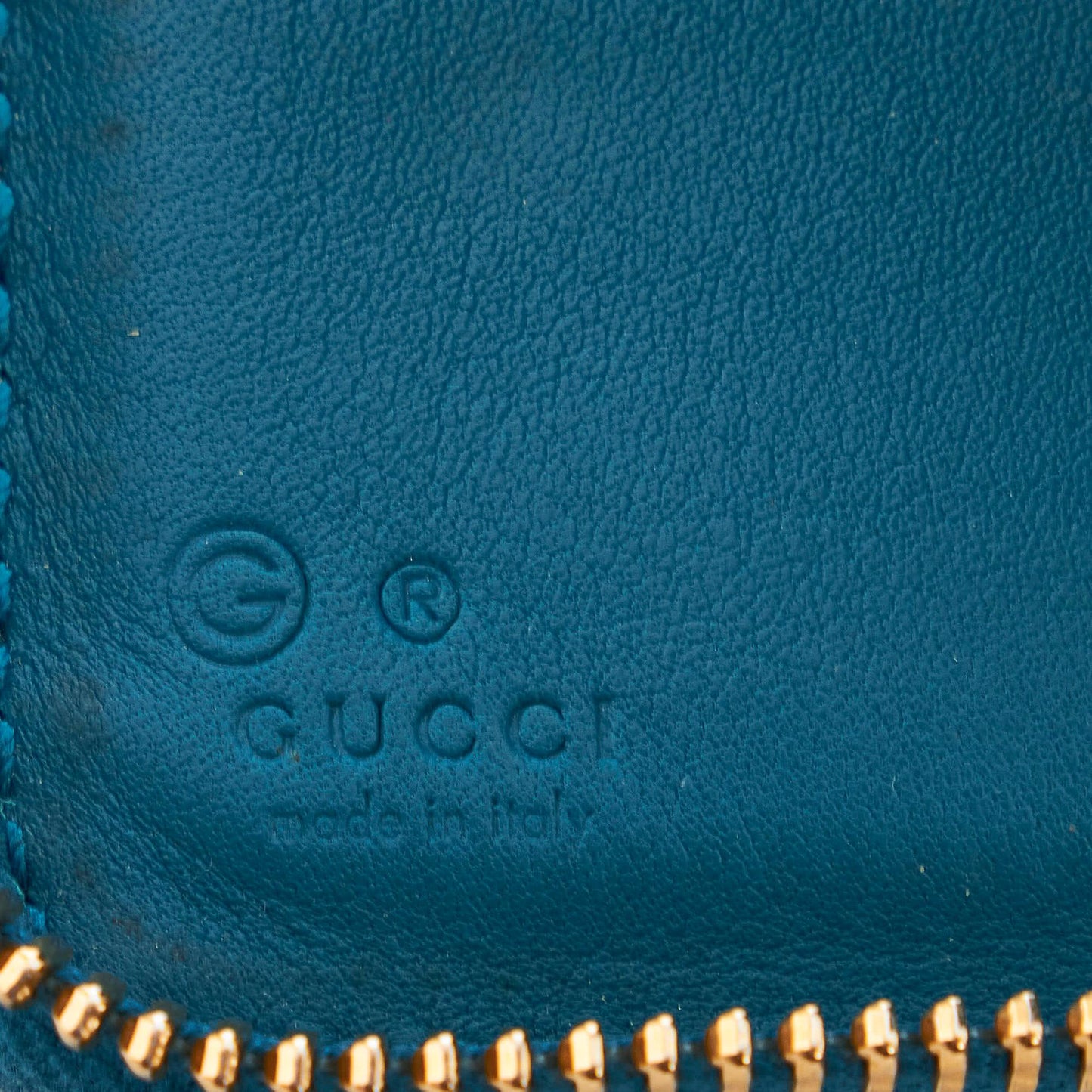 Gucci Microguccissima Zip Around Wallet (SHG-xf8E61)