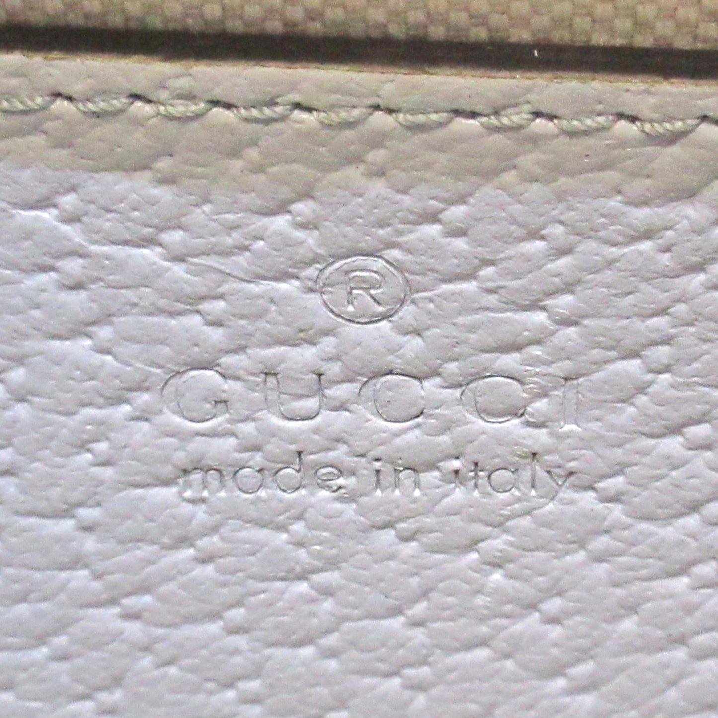 Gucci Mini Jumbo GG Raffia Diana (SHG-drcDRd)
