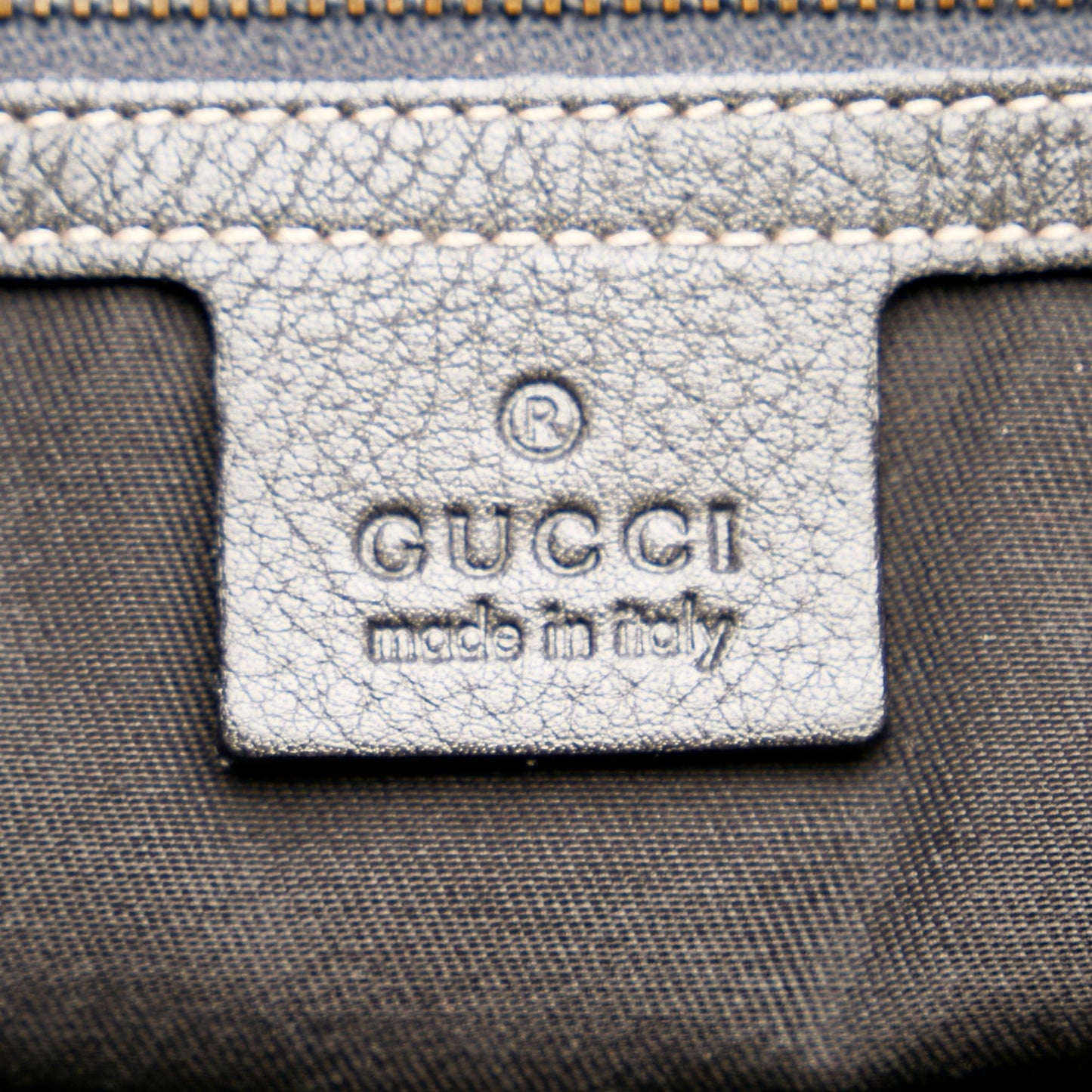 Gucci New Pelham Leather Handbag (SHG-32759)