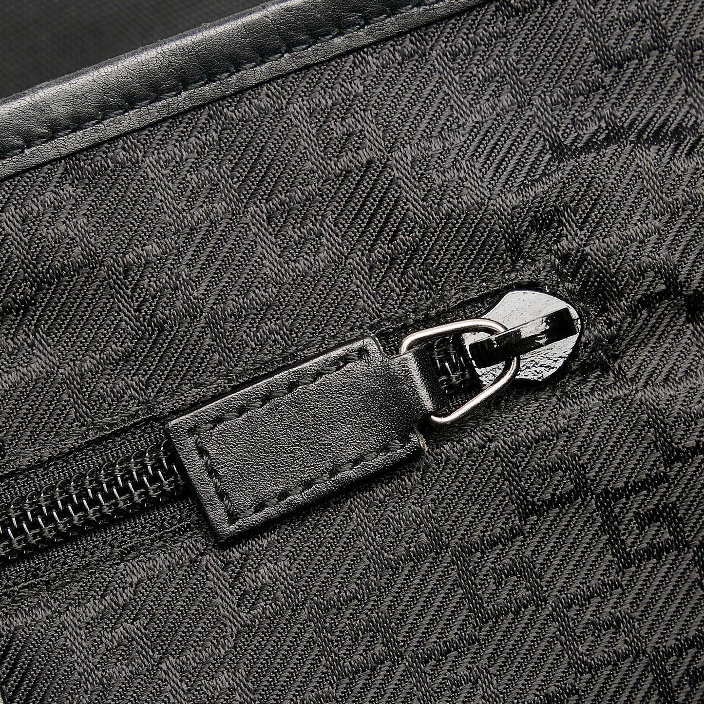 Gucci Nylon Crossbody Bag (SHG-I5GlGn)