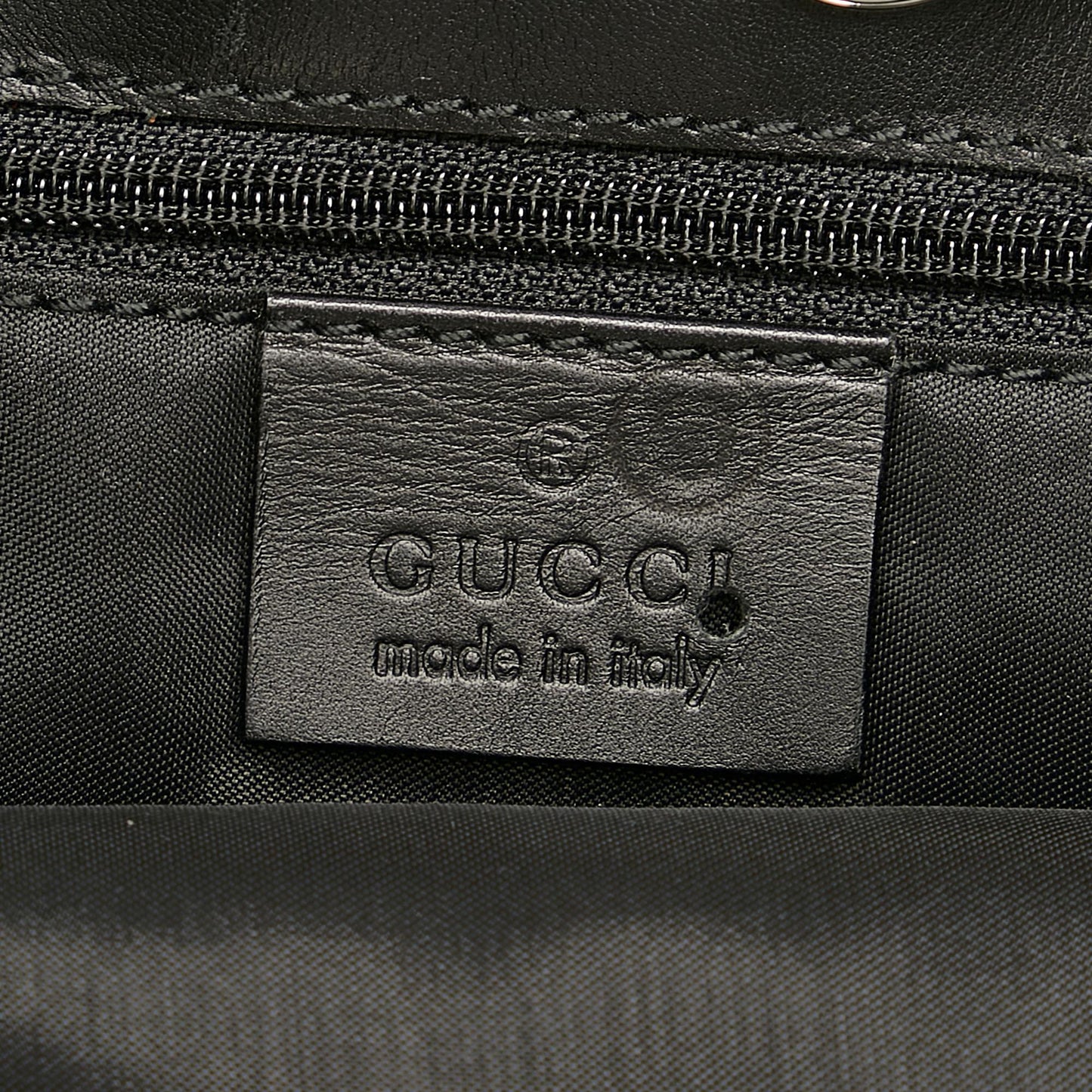 Gucci Nylon Drawstring Shoulder Bag (SHG-31853)