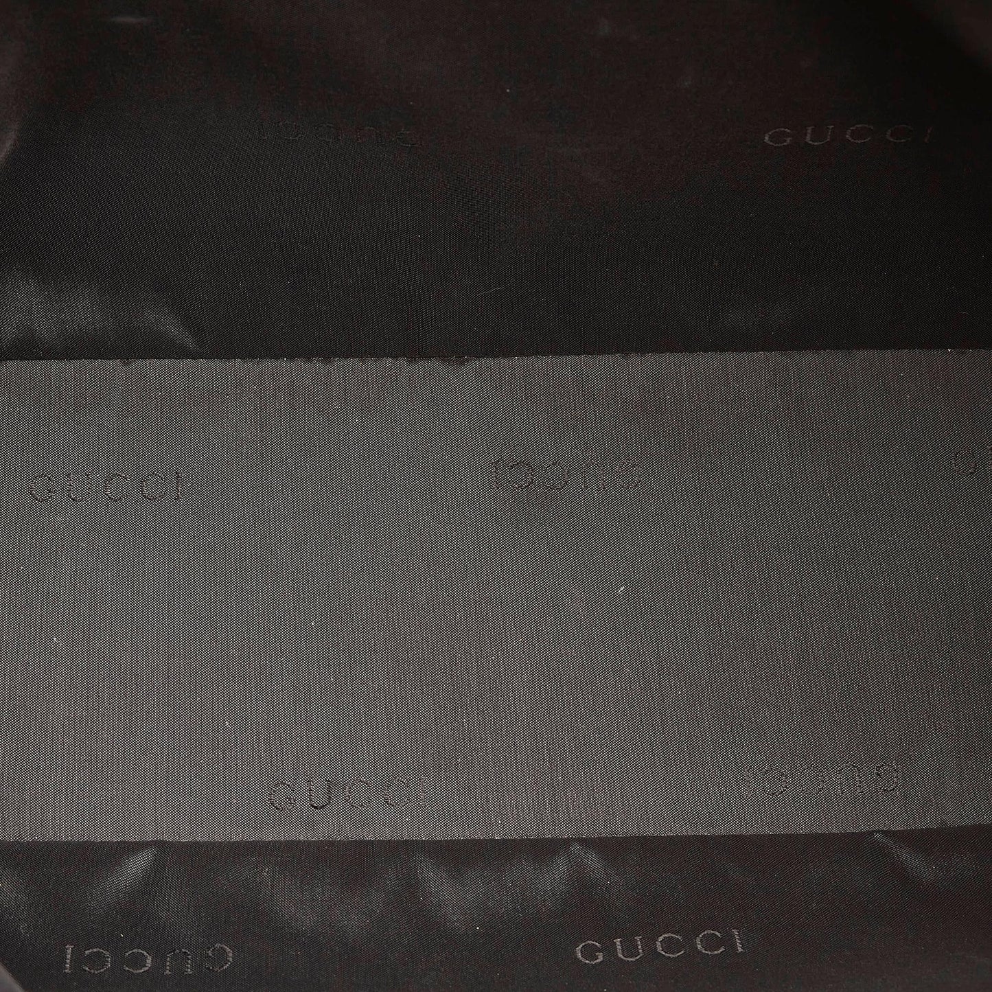 Gucci Nylon Shoulder Bag (SHG-31105)