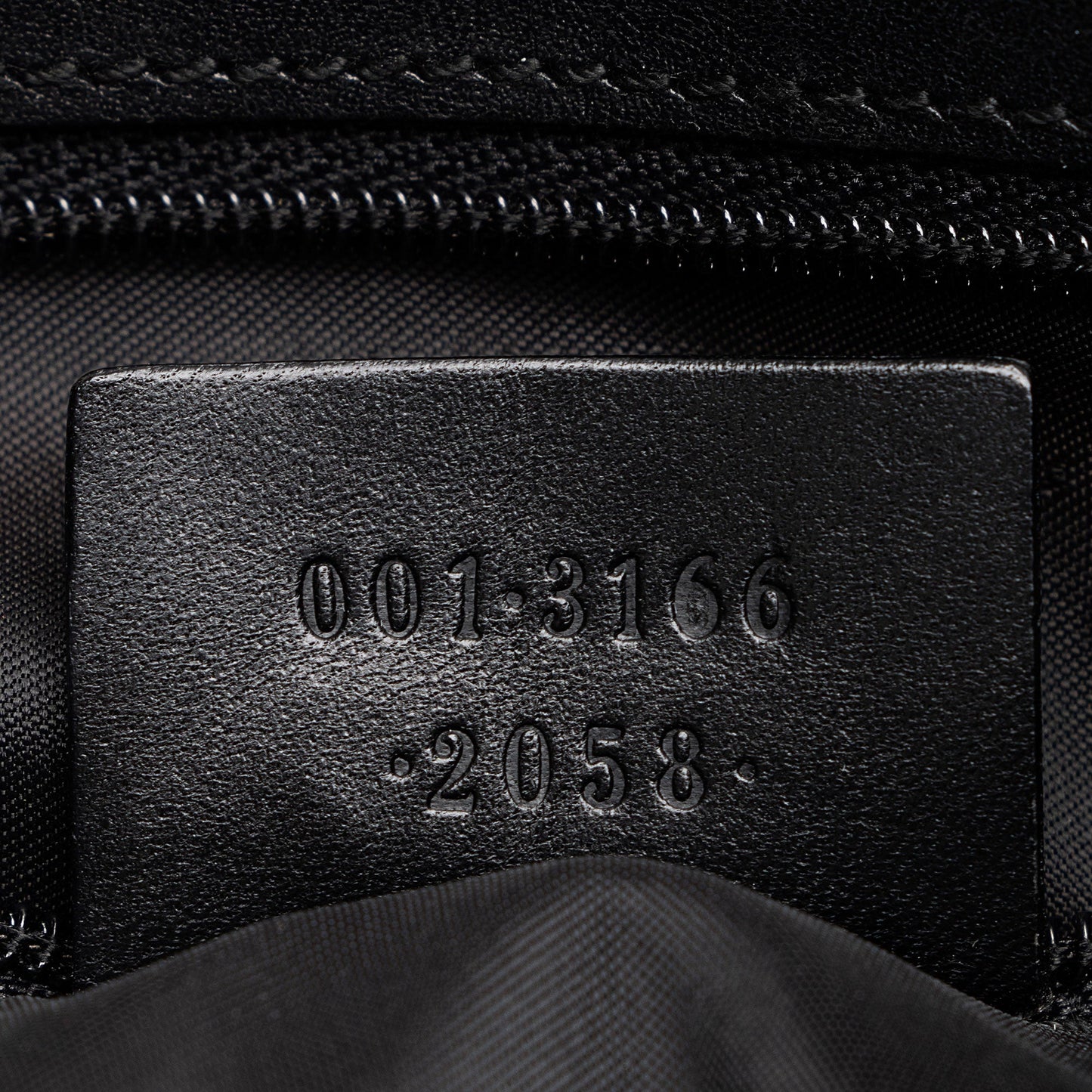 Gucci Nylon Shoulder Bag (SHF-e5Iktp)