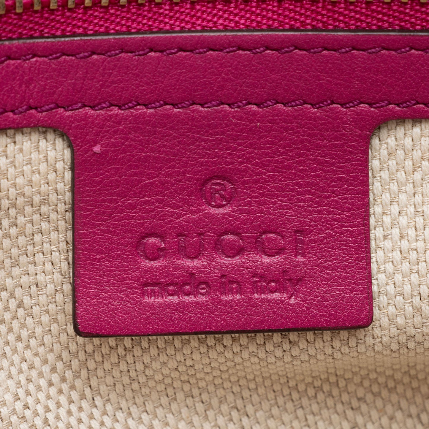 Gucci Patent Leather Soho Medium Flap Bag (SHF-V6tPqW)