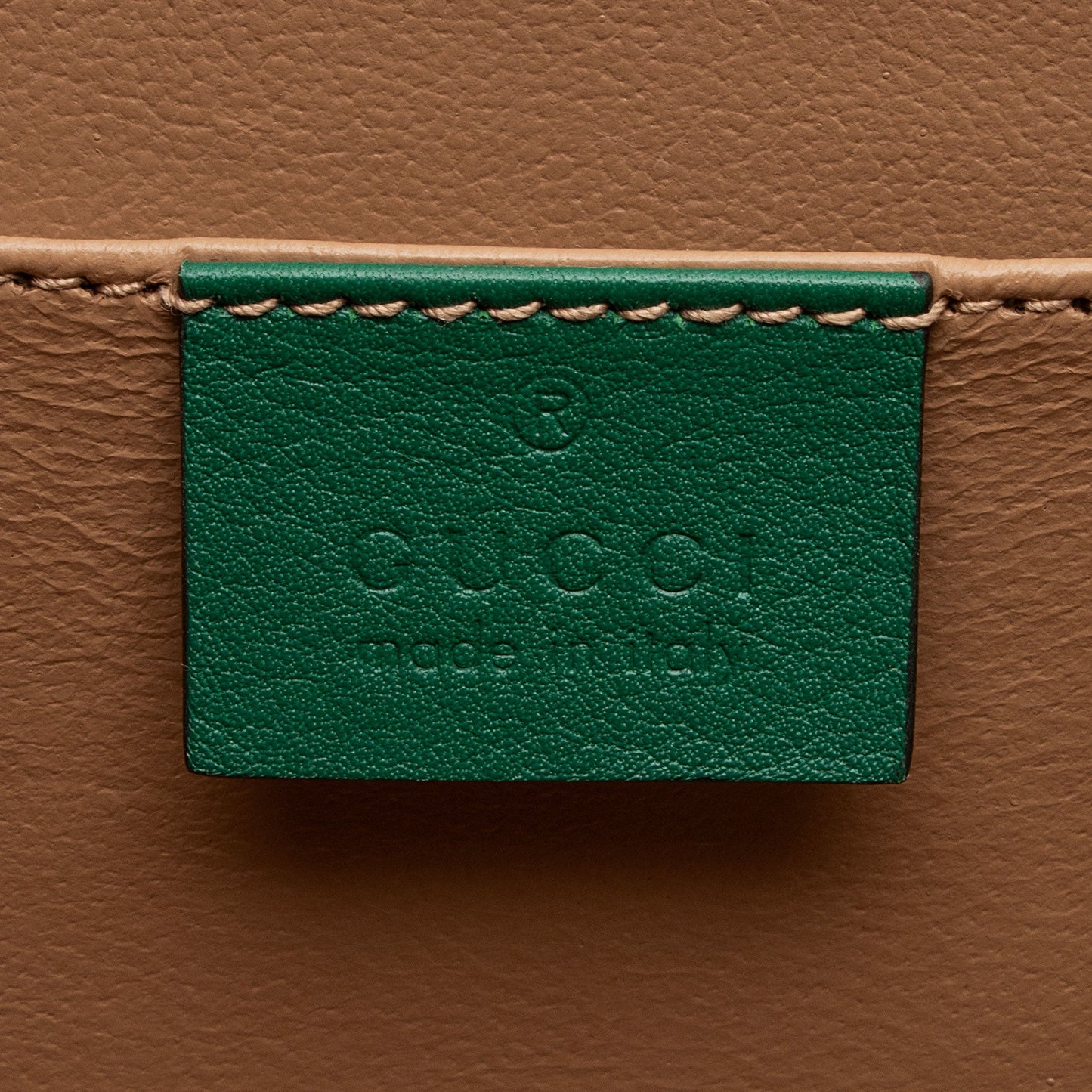 Gucci Patent Leather Sylvie 1969 Mini Top Handle (SHF-iiXdUI)
