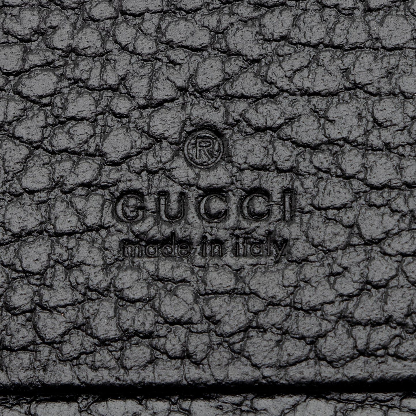 Gucci Pebbled Leather GG Marmont Card Case Wallet (SHF-dXo42g)