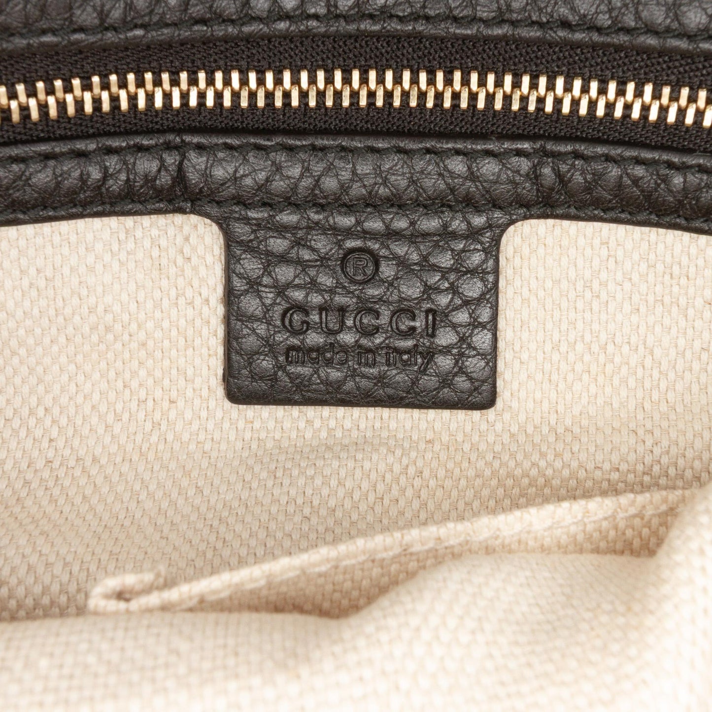 Gucci Pebbled Leather Soho Chain Zip Shoulder Bag