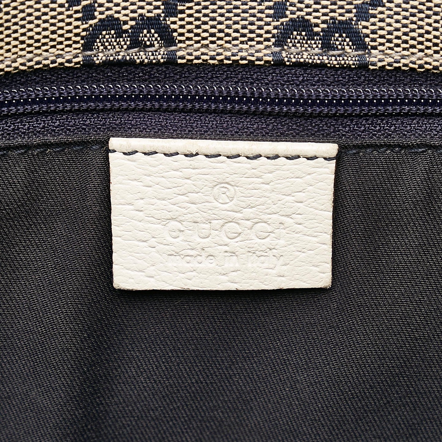 Gucci Pelham Leather Shoulder Bag (SHG-29351)