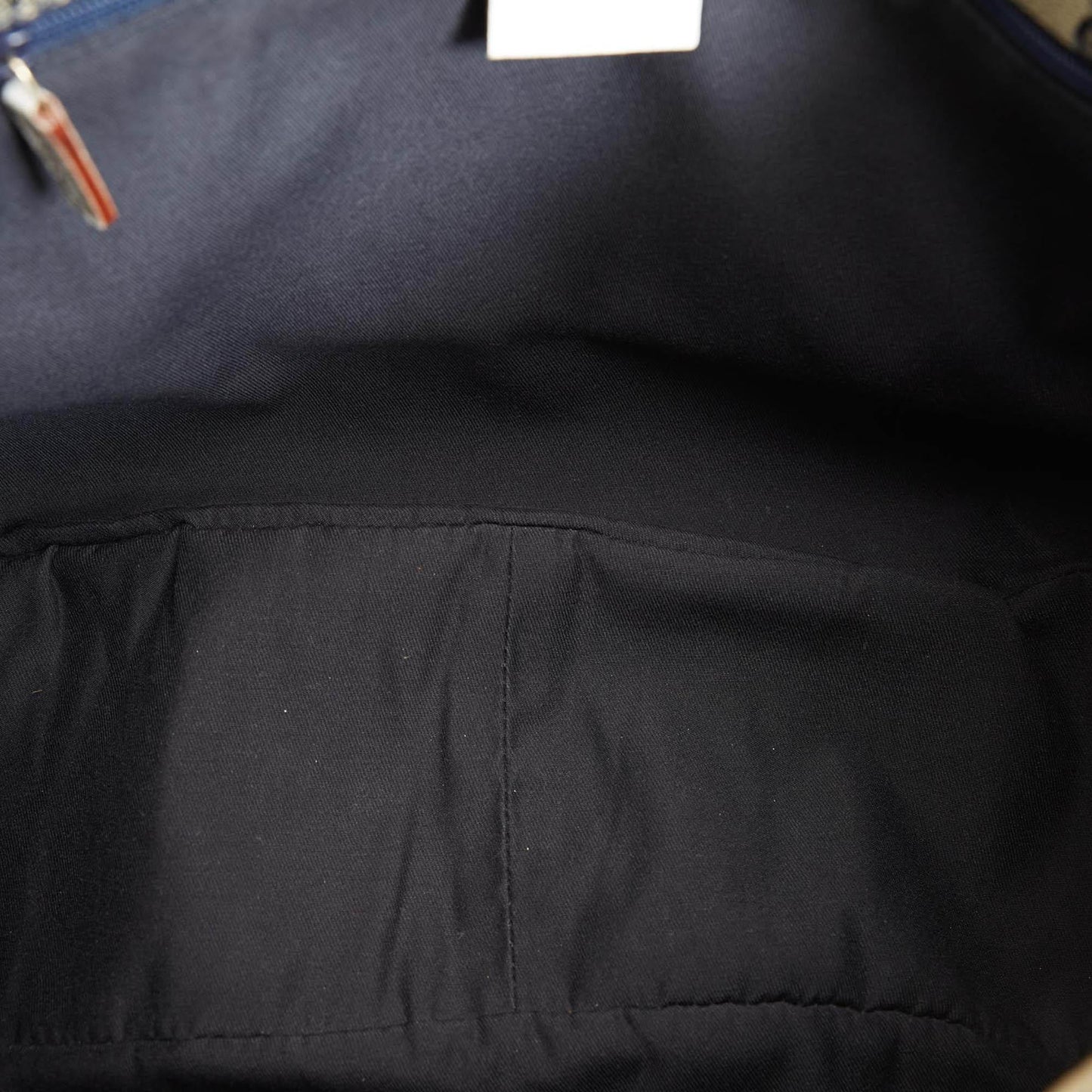 Gucci Pelham Leather Shoulder Bag (SHG-32455)