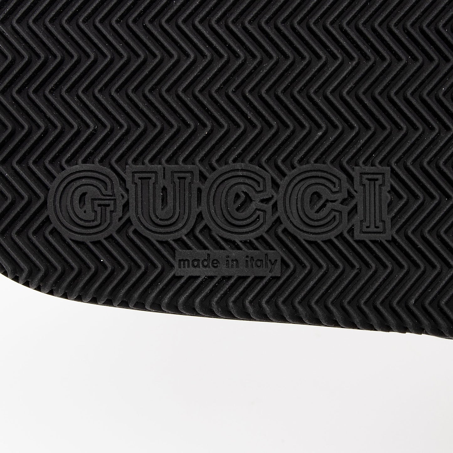 Gucci Rubber Interlocking G Slide Sandals - Size 7 / 37 (SHF-dReyrx)