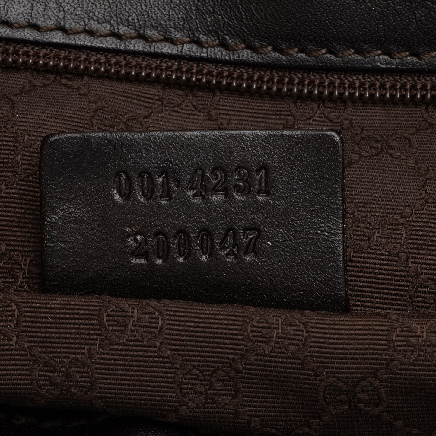 Gucci Canvas Web Shoulder Bag (SHF-KhYFg1)