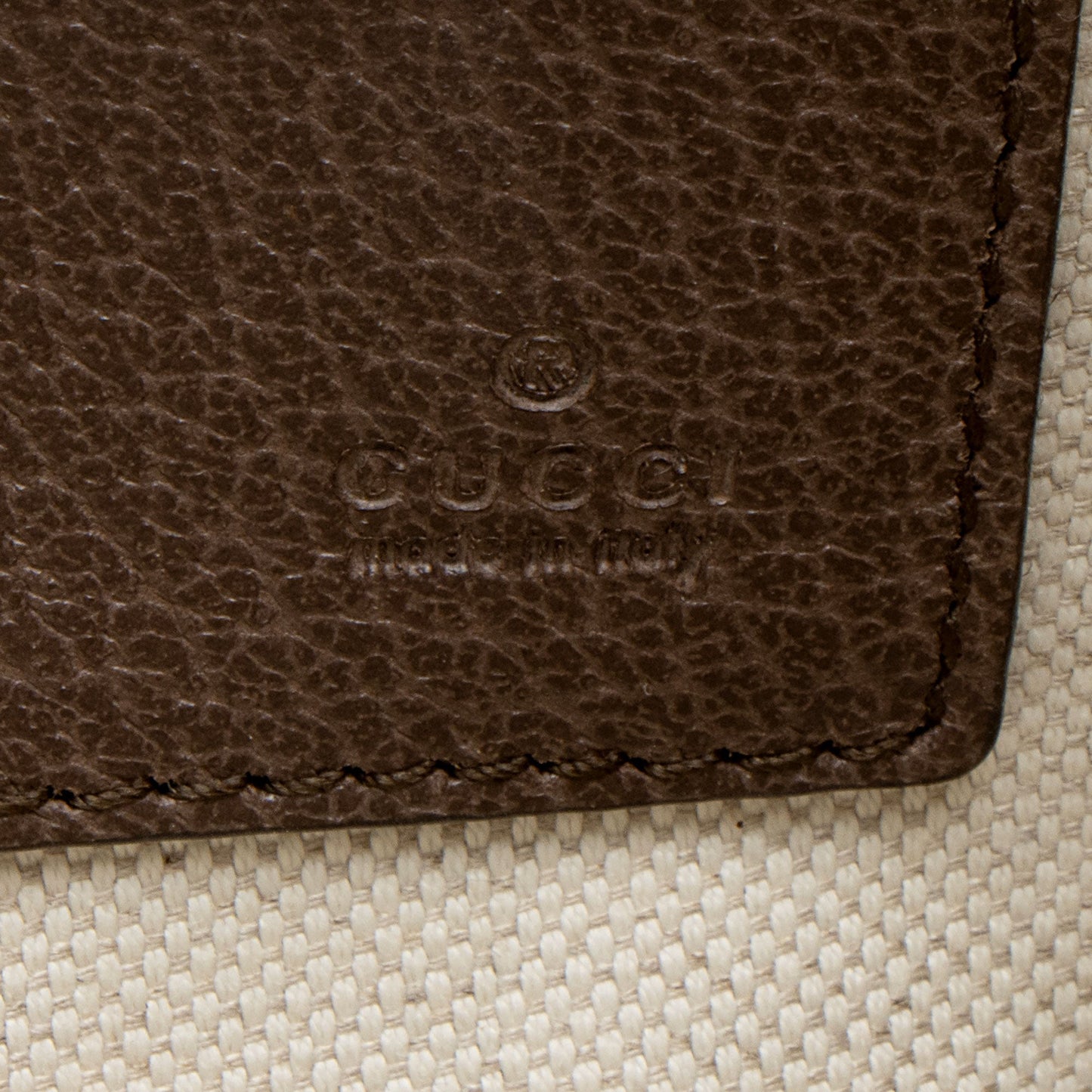 Gucci Soft GG Supreme Gucci Courrier Messenger Clutch