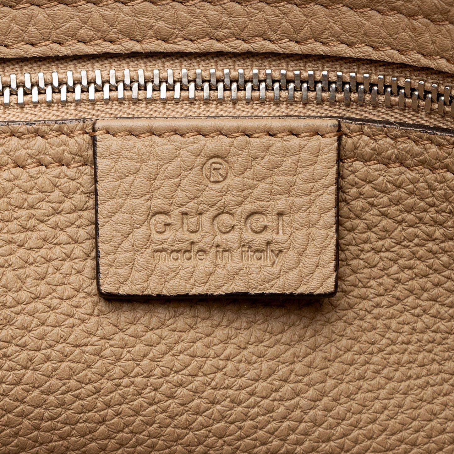 Gucci Soft Pebbled Leather Jackie Medium Tote