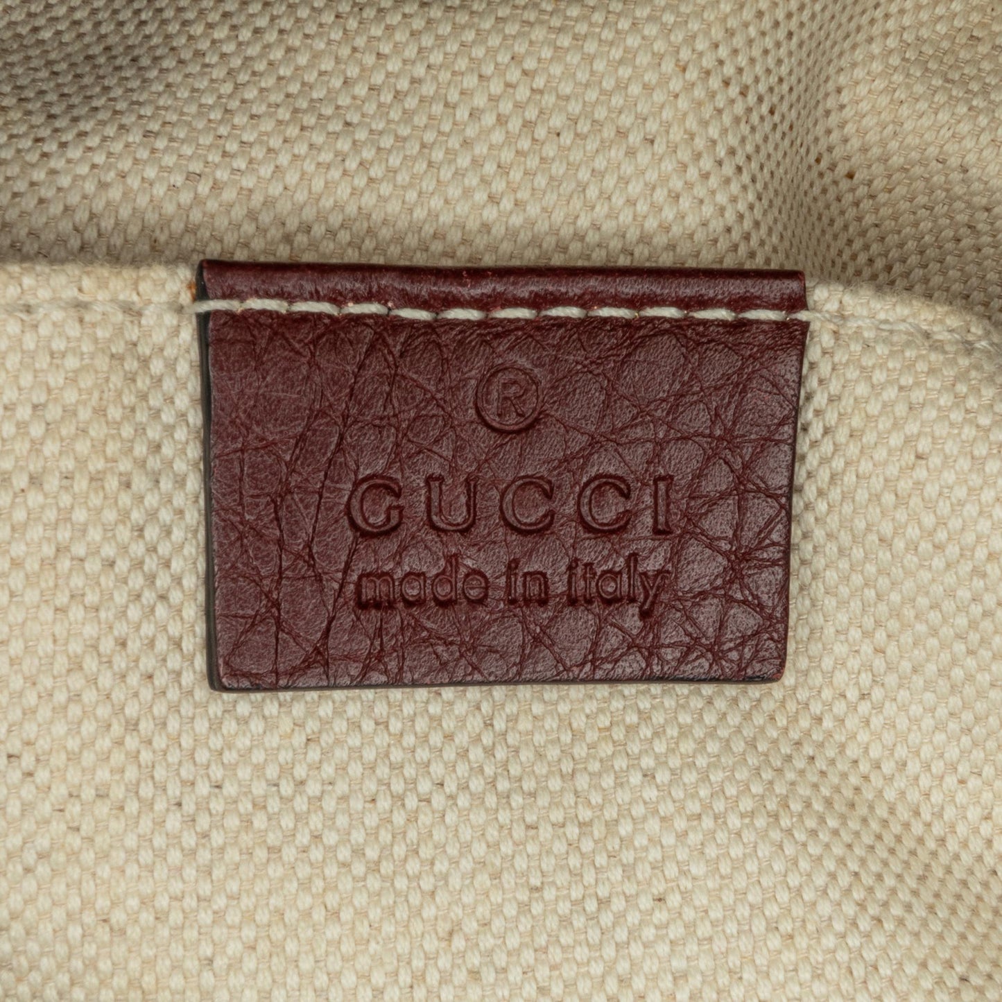 Gucci Soho Leather Pouch (SHG-Wb1Mno)