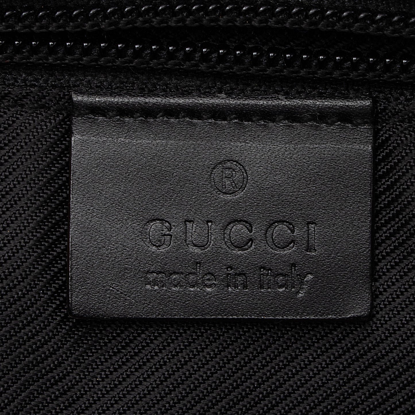 Gucci Vintage GG Canvas Messenger (SHF-jzVt7I)