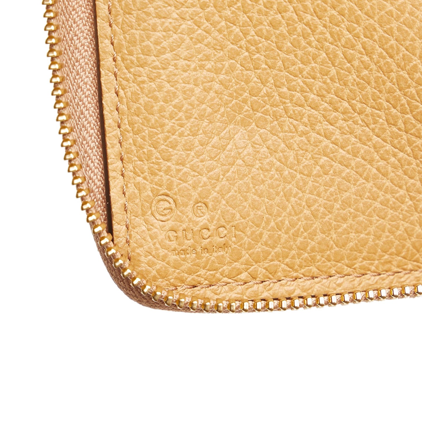 Gucci Zip Around Leather Wallet (SHG-34953)