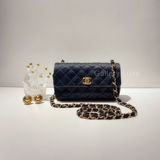 No.2093-Chanel Vintage Satin Mini 17cm