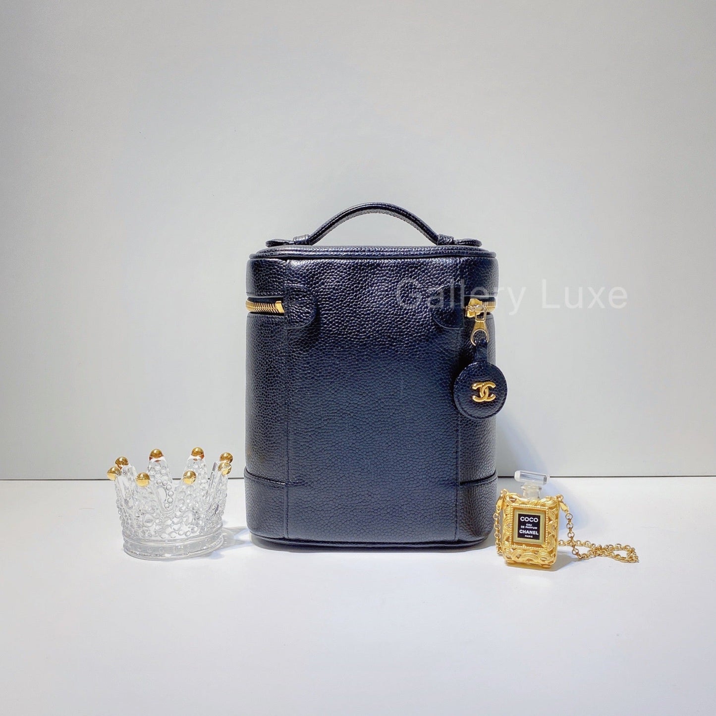No.2797-Chanel Vintage Caviar Vanity Case