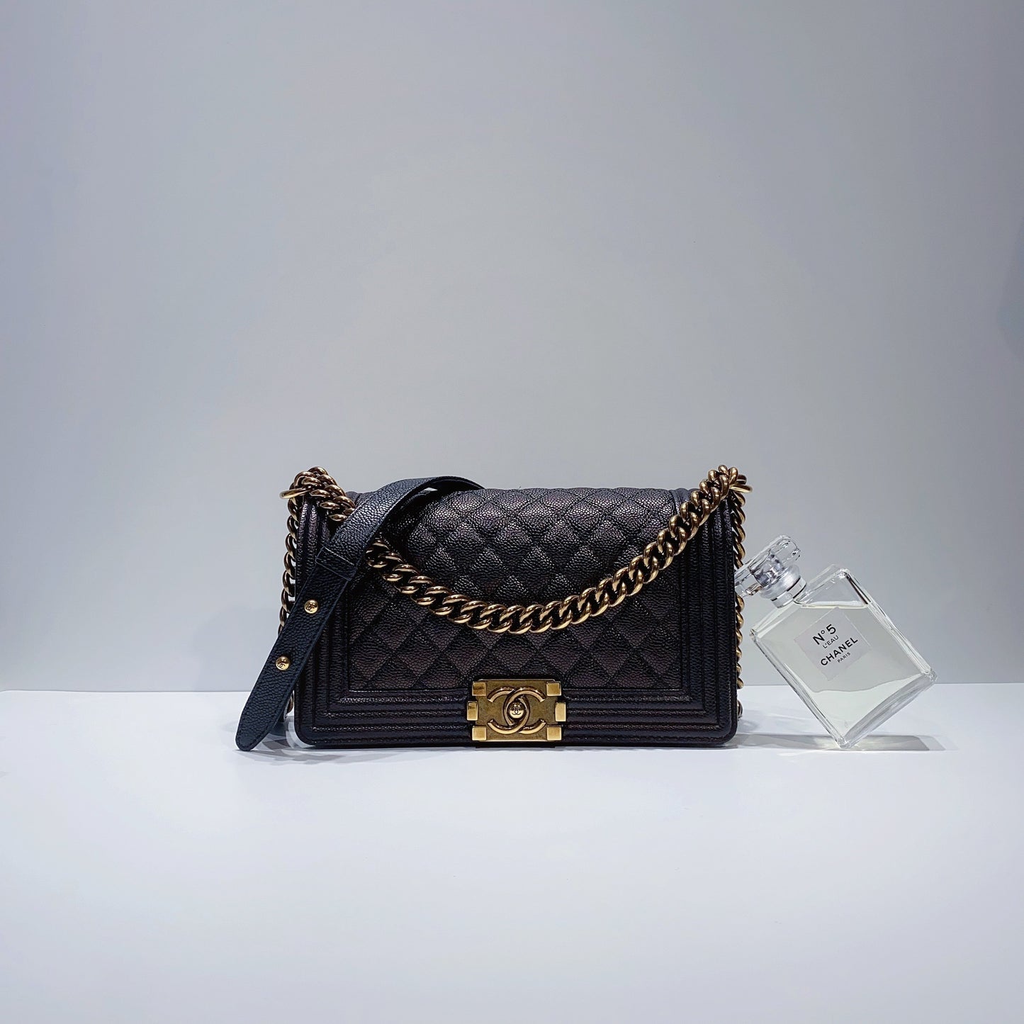 No.3730-Chanel Caviar Boy 25cm