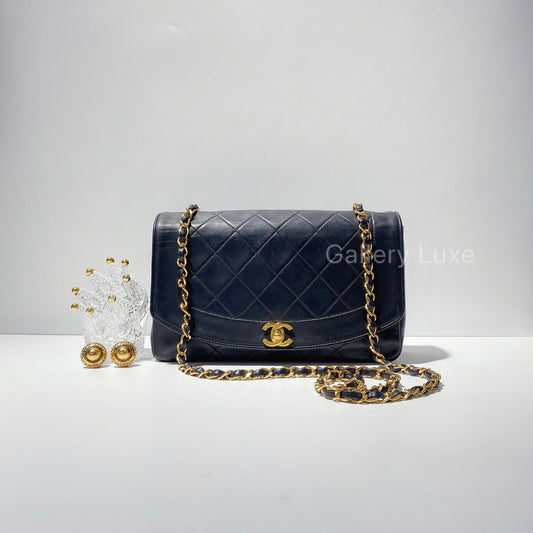 No.2057-Chanel Vintage Lambskin Diana Bag 25cm