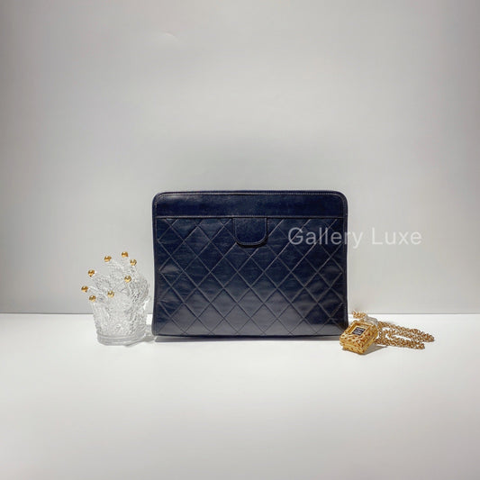 No.2501-Chanel Vintage Lambskin Clutch