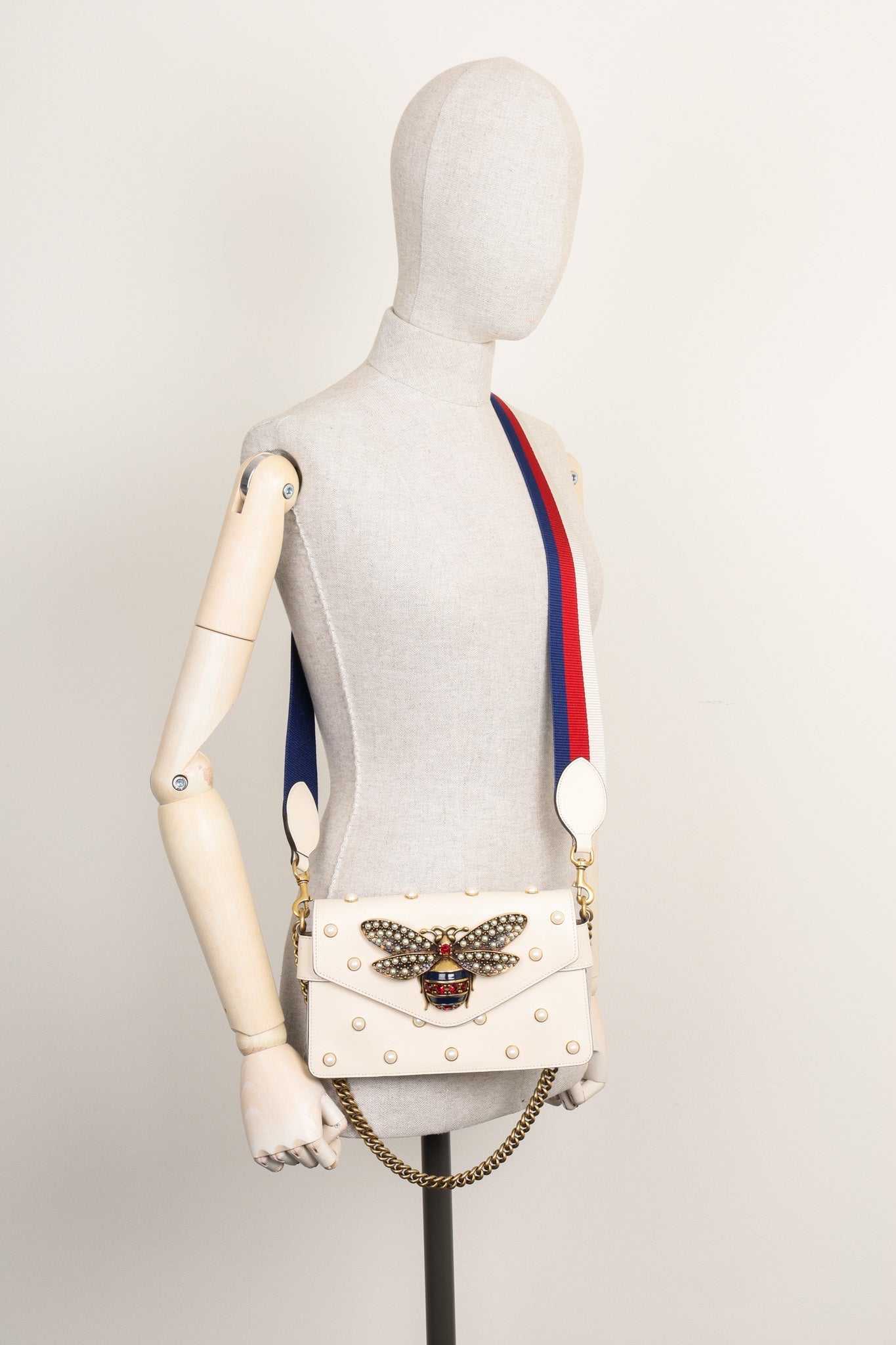 Luxury Gucci Trending 2025 Broadway Pearly Bee Bag White