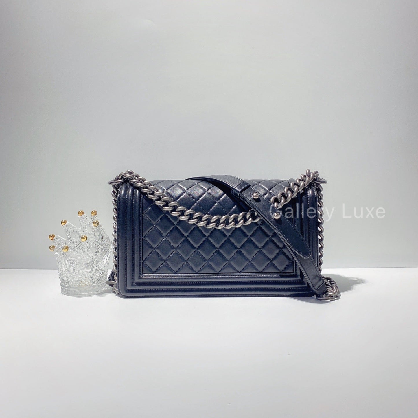 No.2507-Chanel Boy 25cm