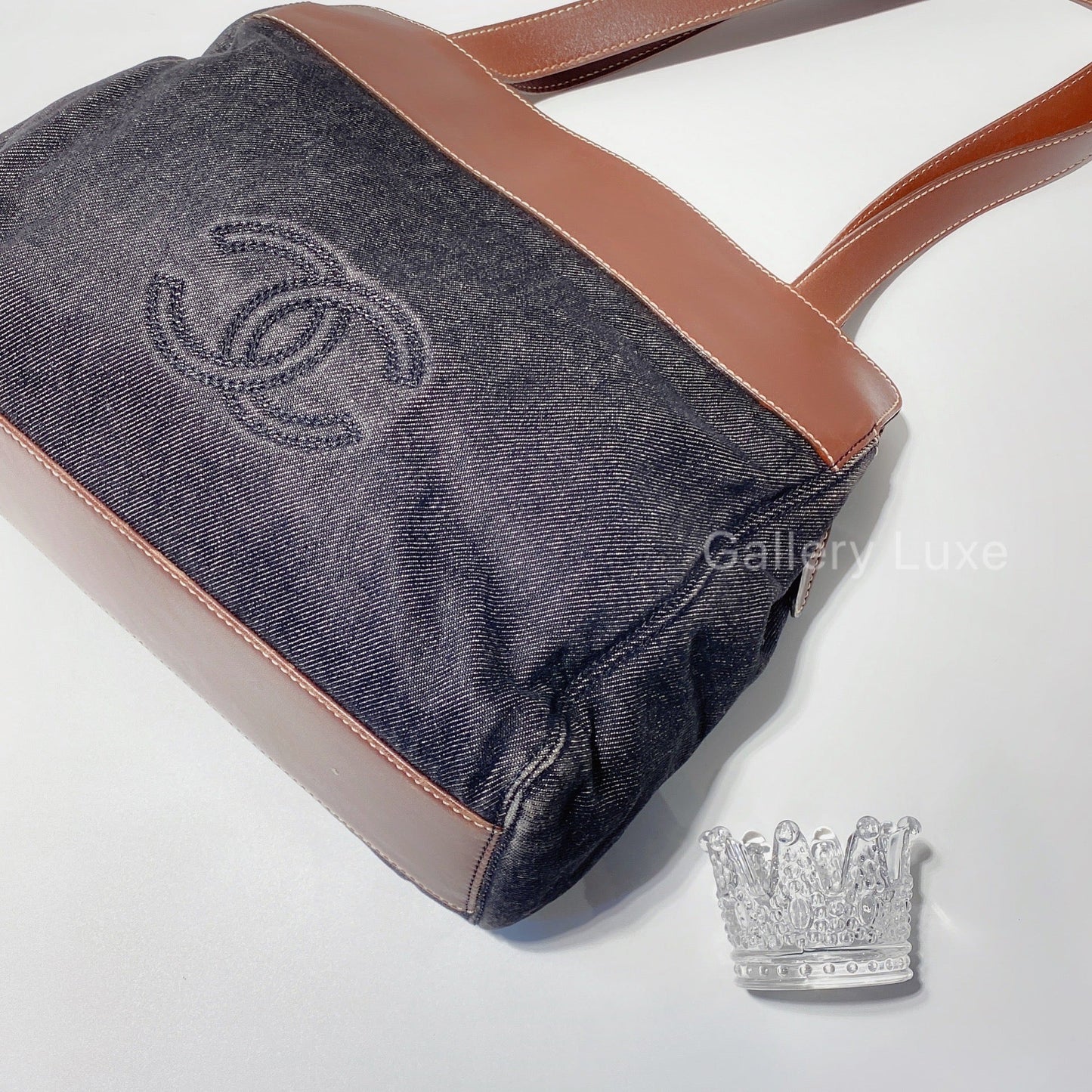 No.2496-Chanel Vintage Denim Shoulder Bag
