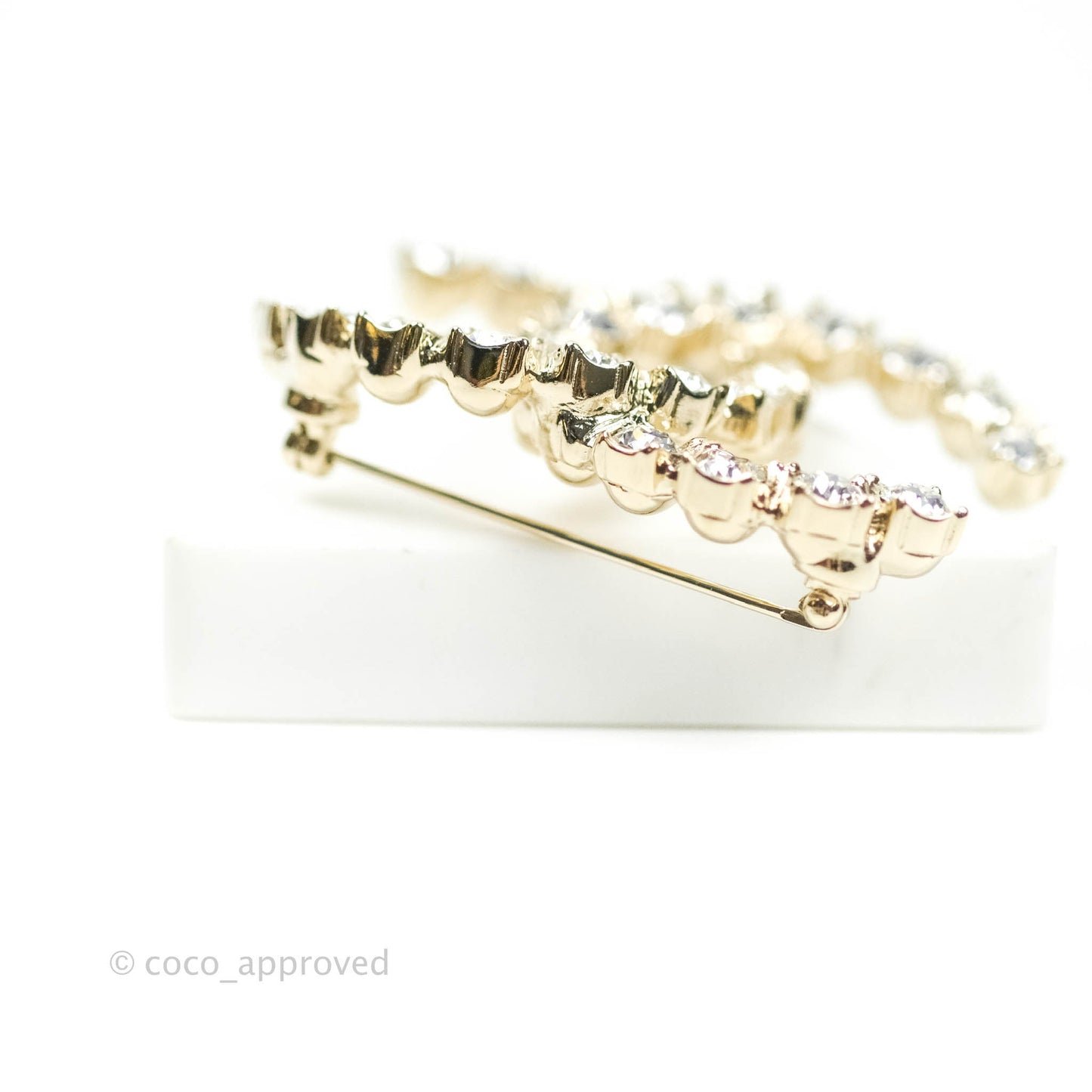 Chanel CC Crystal Brooch Gold Tone 20P