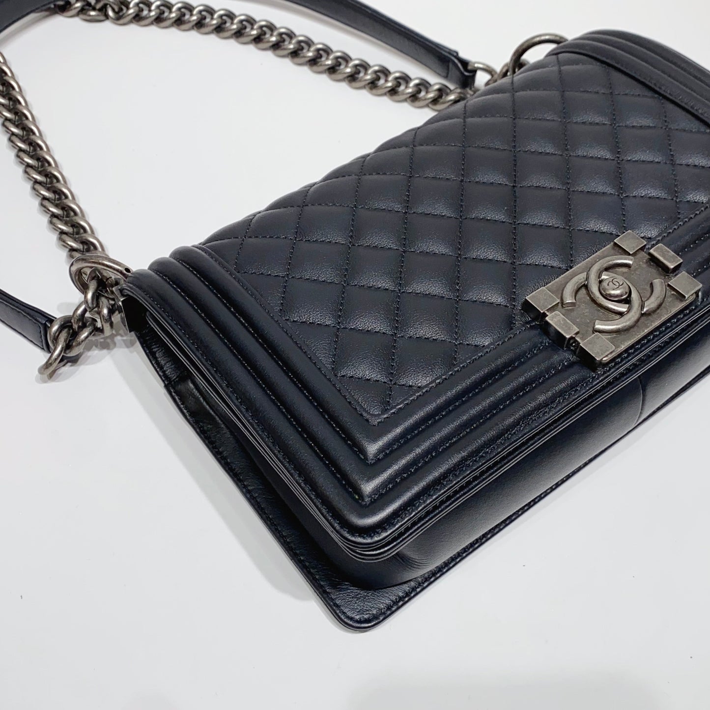 No.4203-Chanel Calfskin Boy 25cm