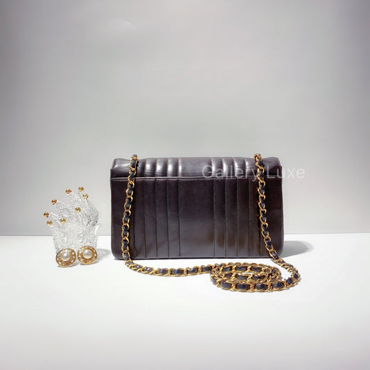 No.2260-Chanel Vintage Classic Lambskin Flap Bag