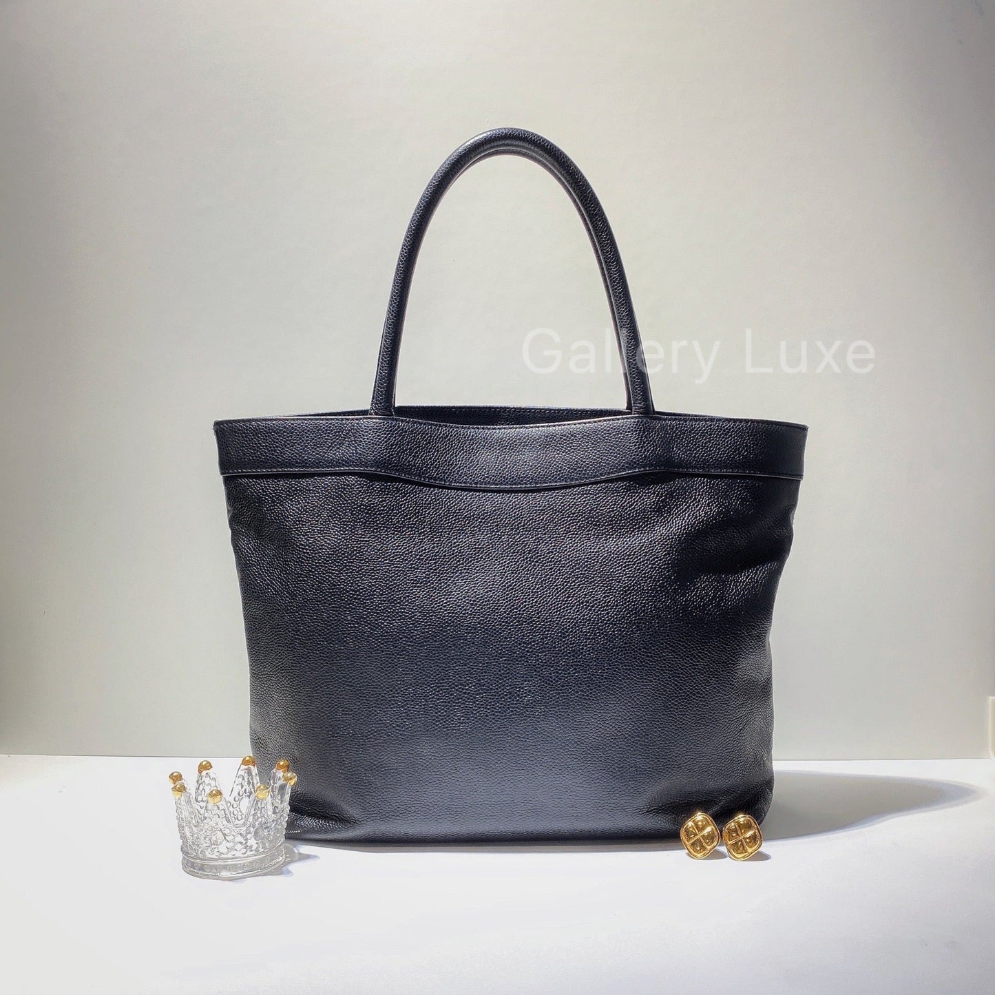 No.2829-Chanel Vintage Caviar Tote Bag