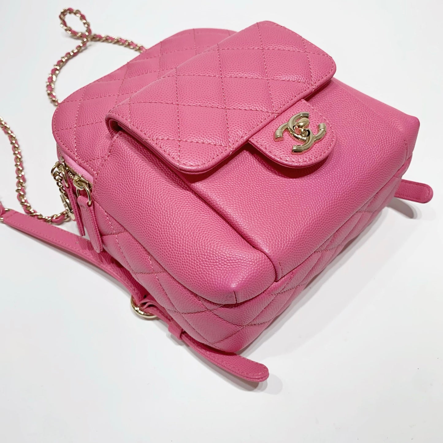 No.3992-Chanel Caviar CC Day Backpack
