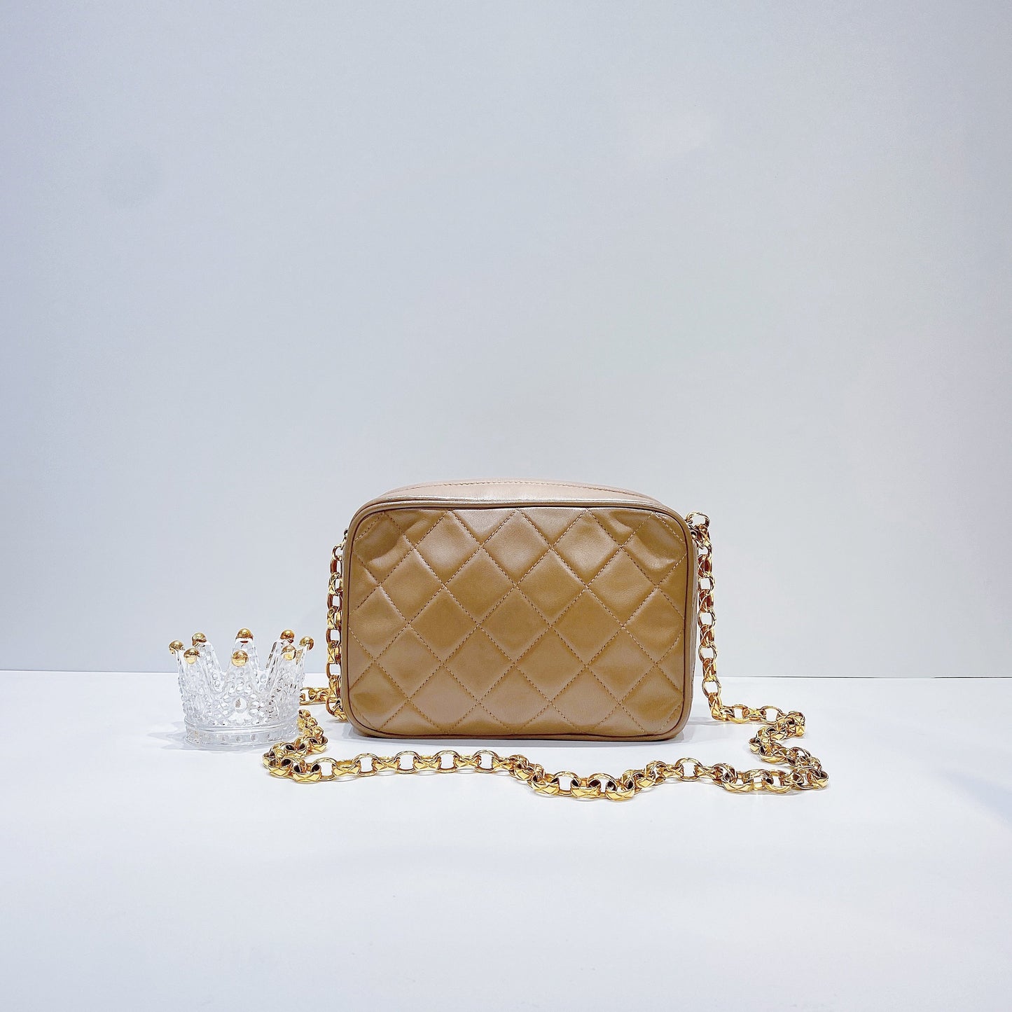 No.2522-Chanel Vintage Lambskin Camera Bag