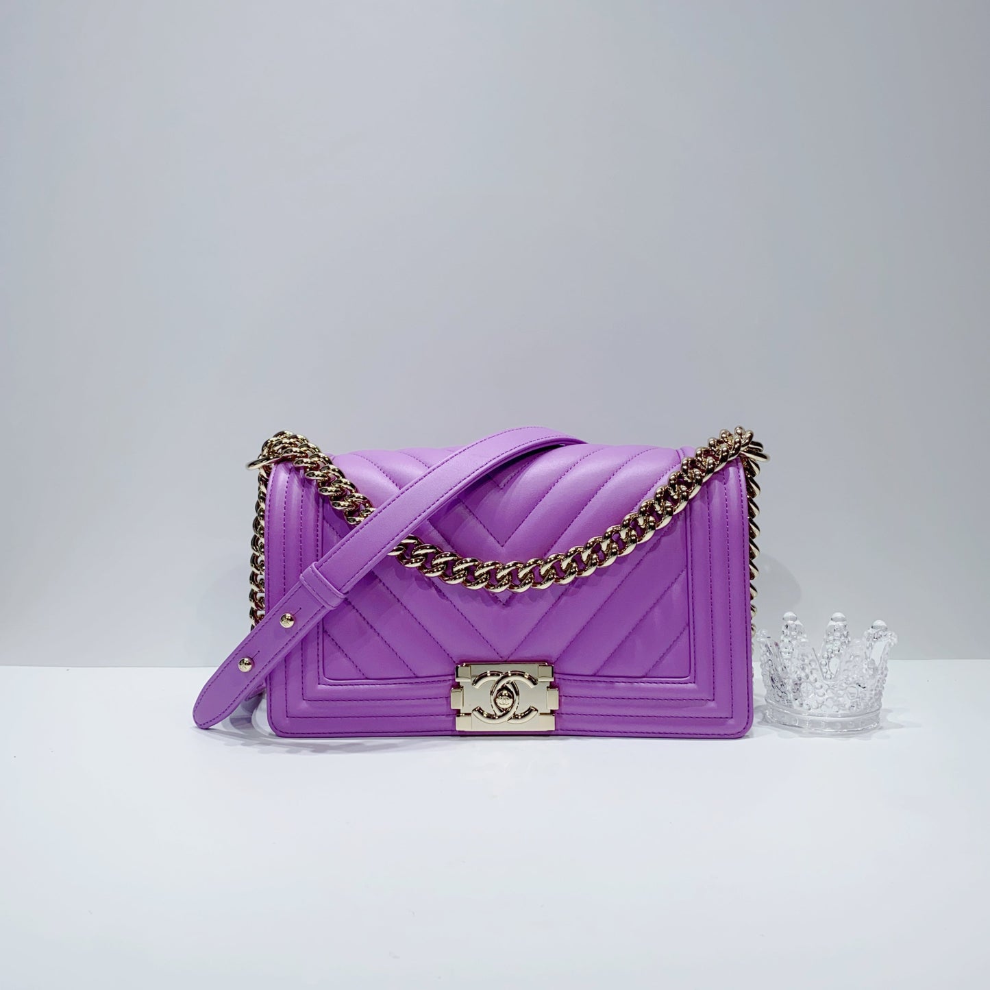 No.3905-Chanel Calfskin Chevron Boy 25cm