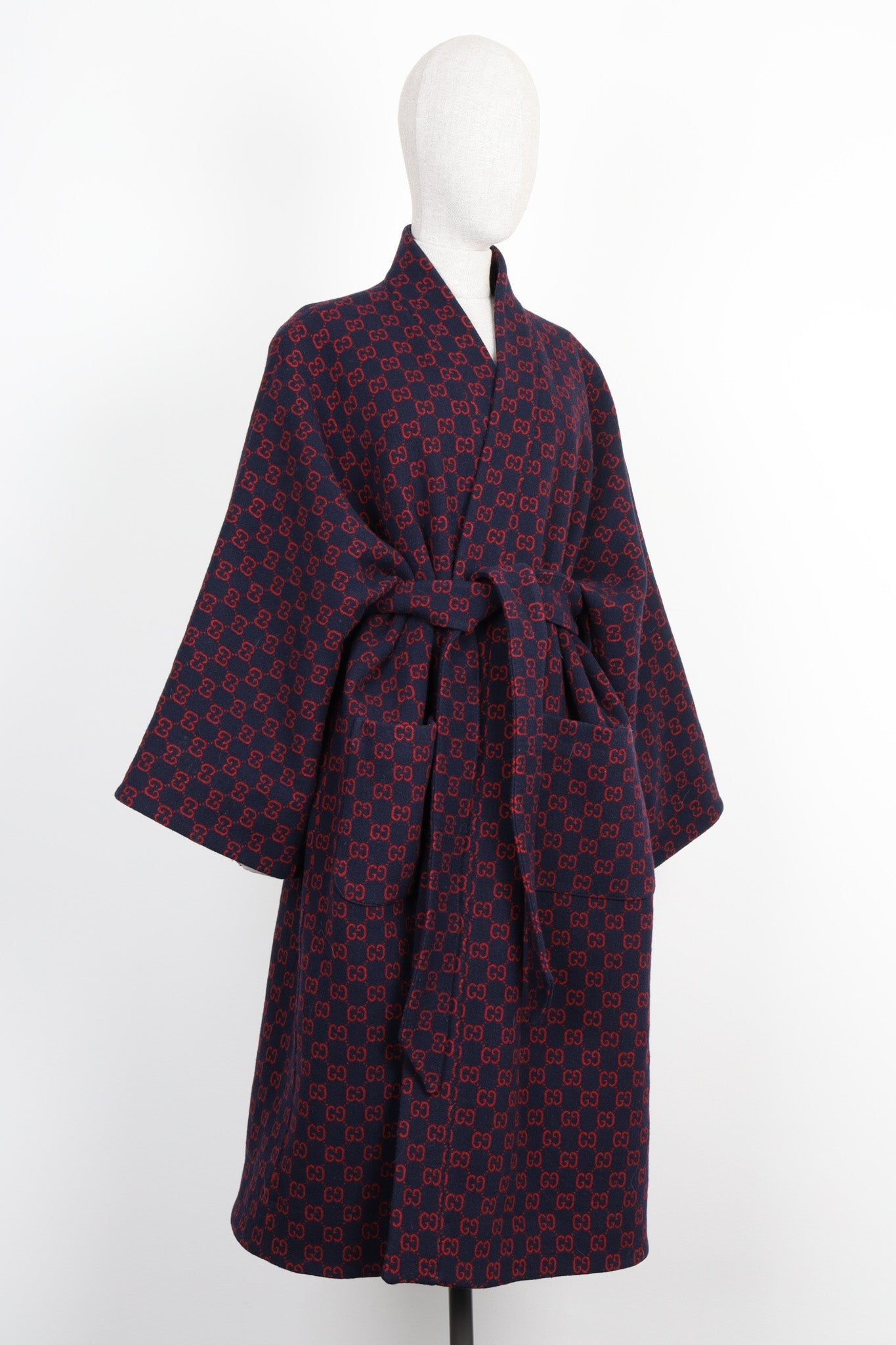 Luxury Gucci Trending 2025 Bathrobe Coat Wool GG Logo Blue  Red