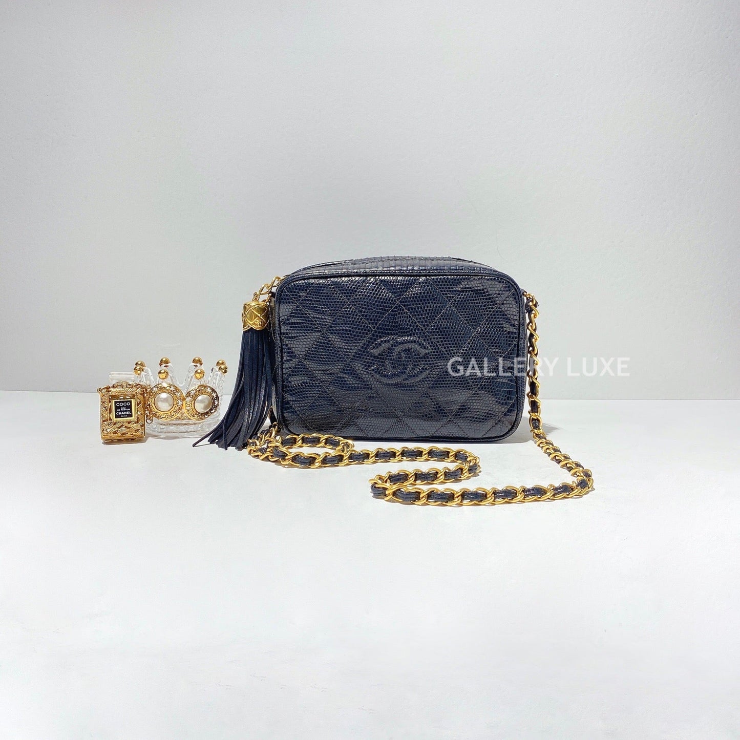 No.2076-Chanel Vintage Lizard Camera Bag